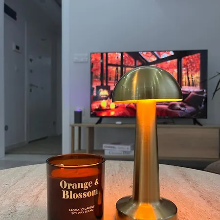 Cozy Atmosphere In The Heart Of Town Apartmán