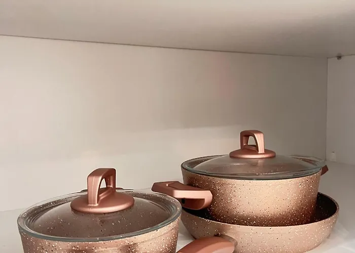 Cozy Atmosphere In The Heart Of Town * דלמן