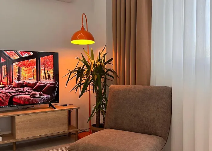 Cozy Atmosphere In The Heart Of Town * דלמן