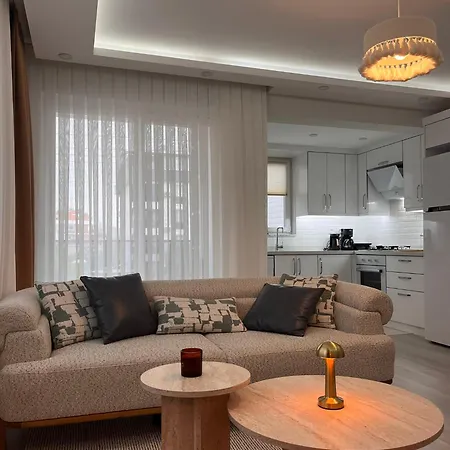 Cozy Atmosphere In The Heart Of Town * 达拉曼